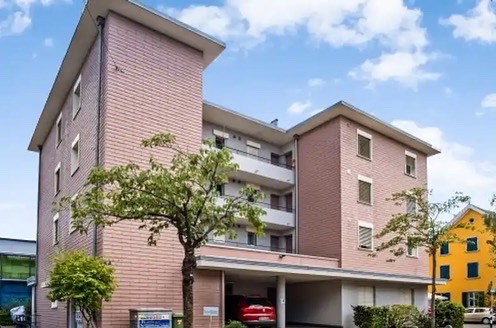 Immeuble résidentiel à vendre - 8406 Winterthur CHF 5’500’000.- Immeuble résidentiel à vendre - 8406 Winterthur CHF 5’500’000.-